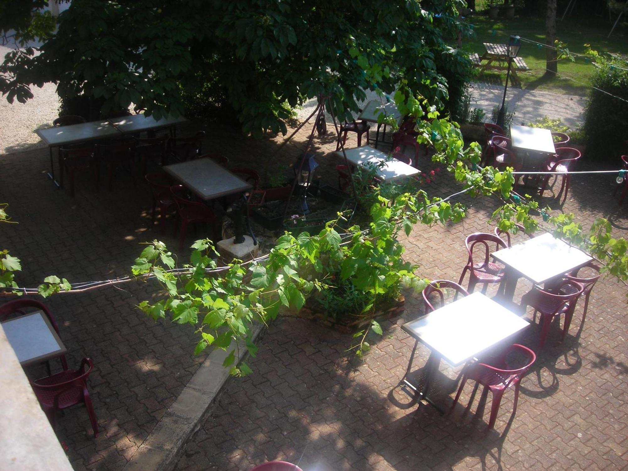Hotel Chastrusse Nadaillac-de-Rouge Esterno foto