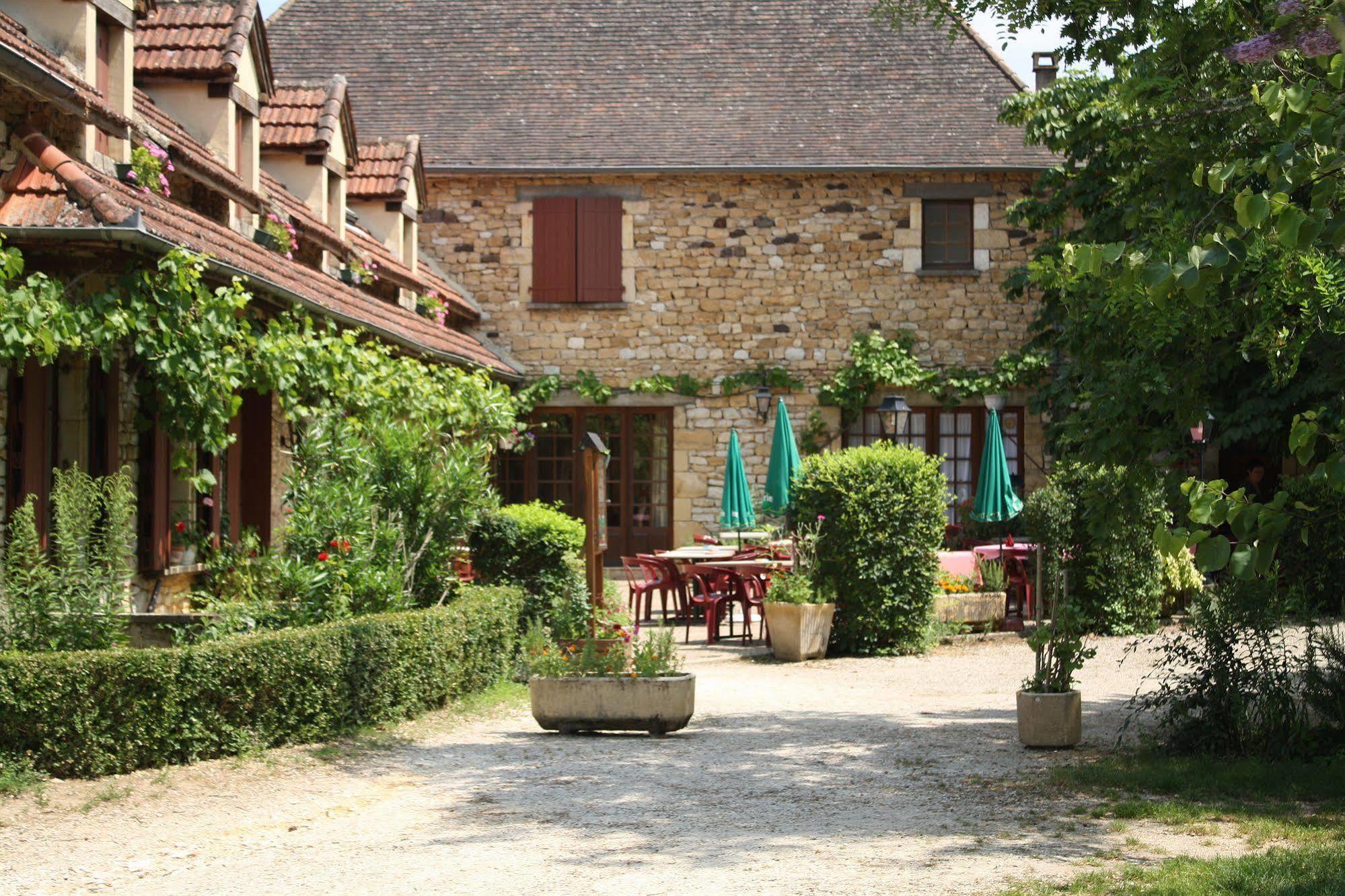 Hotel Chastrusse Nadaillac-de-Rouge Esterno foto